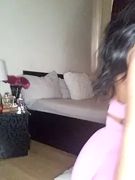 GiseleReine online show from 03-17-25, 12:57