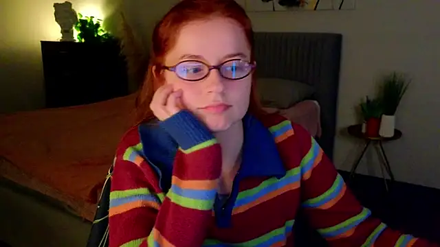 reb luvng online show from 10-22-25, 01:44