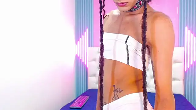 Foxy Ella  online show from 03-19-25, 05:50