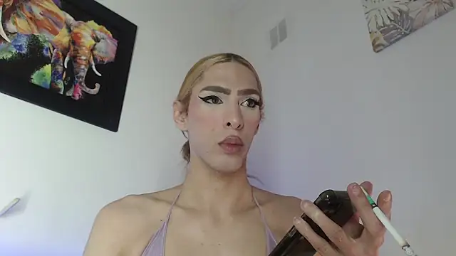 Snapshot of Manchita96_ chatting on 03-13-26, 11:11 Manchita96 online show from 03-13-26, 11:11