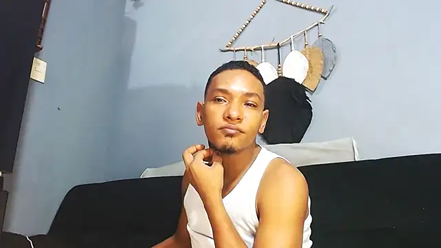 Snapshot of Grandeygruesa1 chatting on 04-18-26, 06:39 Grandeygruesa1 online show from 04-18-26, 06:39