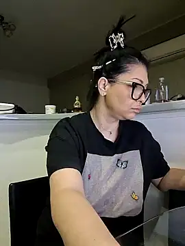 Milf Abigail online show from 09-25-25, 12:36