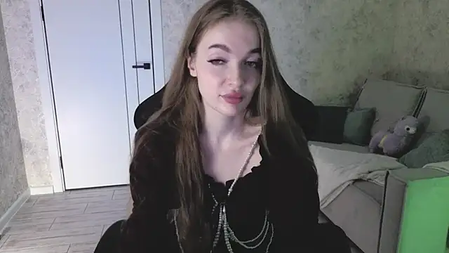 LissaCain online show from 05-10-26, 02:17