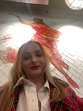 Snapshot of LadyTatiana_Madam chatting on 12-07-24, 06:04 LadyTatiana Madam online show from 12-07-24, 06:04