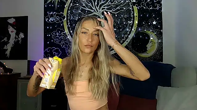 SexxyLiviaa online show from 02-18-25, 04:04