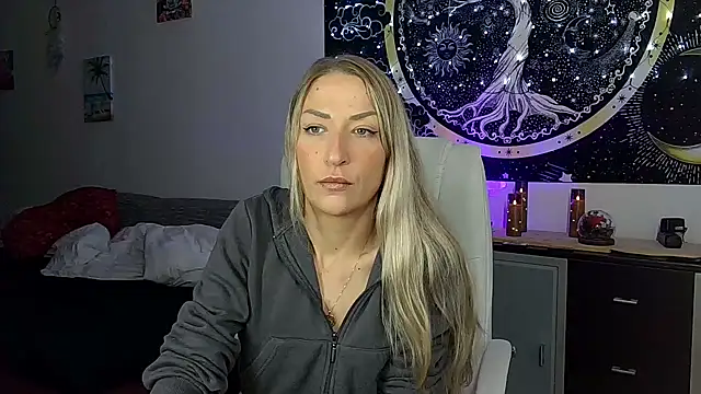 SexxyLiviaa online show from 11-02-25, 01:41