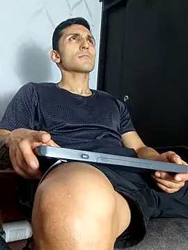 Marck Muscle online show from 03-07-25, 01:09