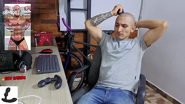 Marck Muscle online show from 05-01-26, 02:49