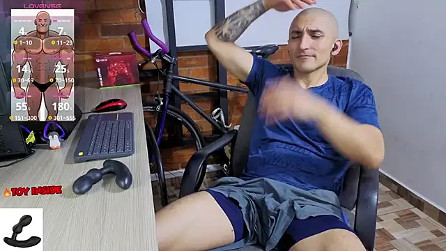 Marck Muscle online show from 05-07-26, 01:55
