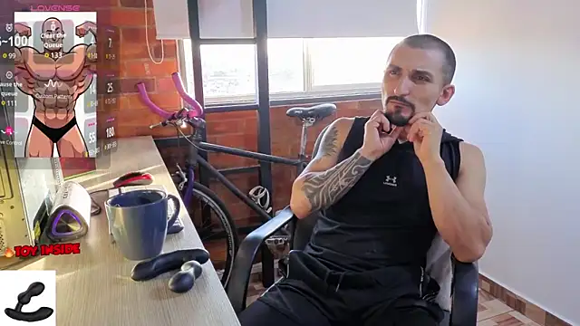 Marck Muscle online show from 06-11-26, 10:30