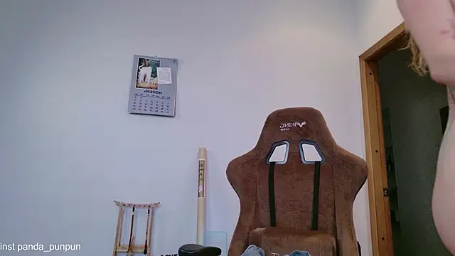 Snapshot of Neko_Kimiko chatting on 11-14-25, 11:09 Neko Kimiko online show from 11-14-25, 11:09