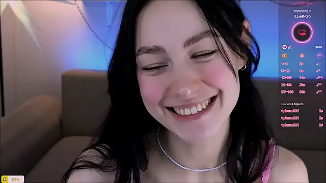 Snapshot of CosmicFaye chatting on 12-29-24, 08:33 CosmicFaye online show from 12-29-24, 08:33