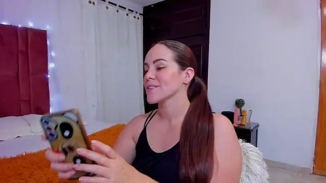 AURORA FRANKLIN online show from 01-08-25, 01:09