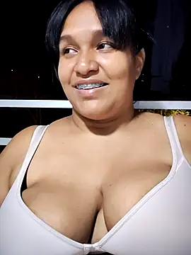 Snapshot of Mia_Adell_11 chatting on 03-04-25, 01:45 Mia Adell 11 online show from 03-04-25, 01:45