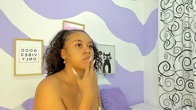 MONAAXXX  online show from 03-18-25, 01:09