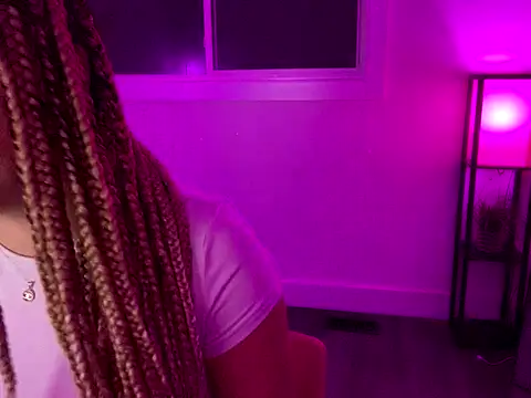 MelSaunders online show from 10-30-25, 02:02