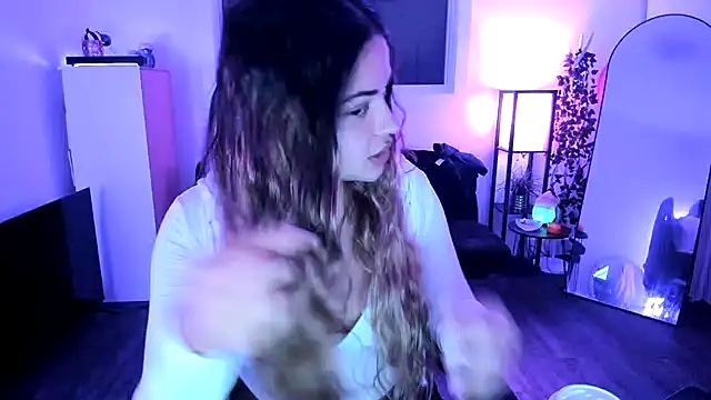 Snapshot of MelSaunders chatting on 11-21-25, 04:55 MelSaunders online show from 11-21-25, 04:55