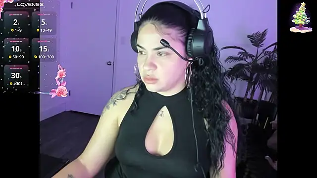 Snapshot of MelSaunders chatting on 01-13-26, 03:12 MelSaunders online show from 01-13-26, 03:12