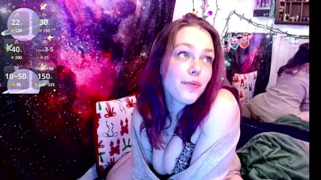 Snapshot of EverlyEster chatting on 02-04-25, 06:38 EverlyEster online show from 02-04-25, 06:38