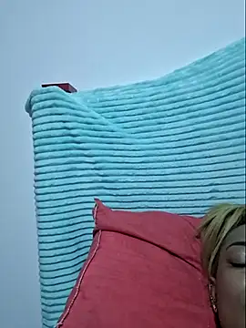 gatadeojosclaros online show from 03-11-25, 08:09