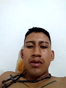 Isaanegrito online show from 11-22-25, 05:12