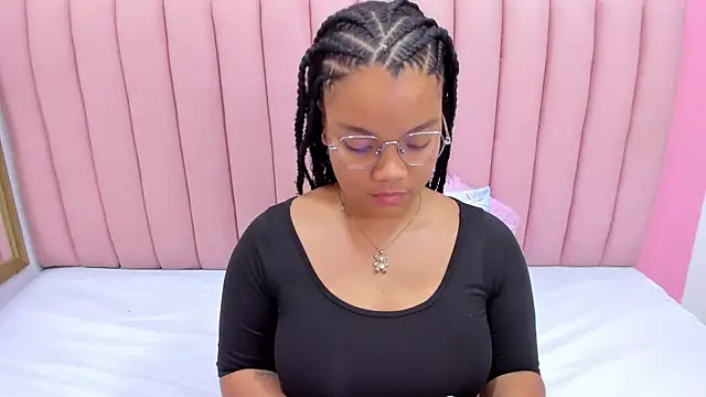ISABELLA 020 online show from 01-18-25, 12:36