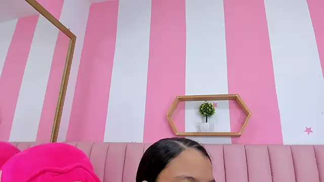 ISABELLA 020 online show from 12-03-25, 12:47