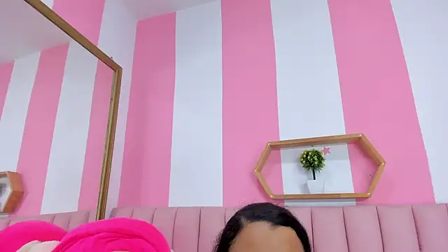 ISABELLA 020 online show from 05-05-26, 11:51