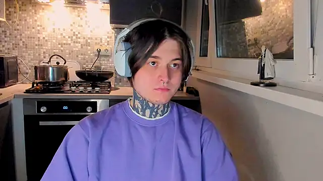 Snapshot of _torfin_ chatting on 02-21-26, 10:00 torfin online show from 02-21-26, 10:00