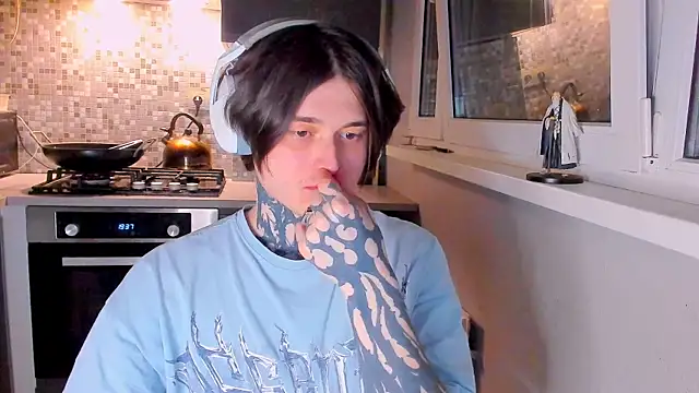 Snapshot of _torfin_ chatting on 03-01-26, 08:22 torfin online show from 03-01-26, 08:22