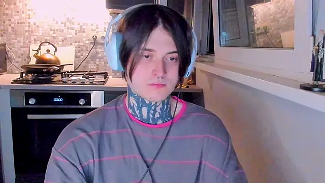 Snapshot of _torfin_ chatting on 03-17-26, 11:19 torfin online show from 03-17-26, 11:19