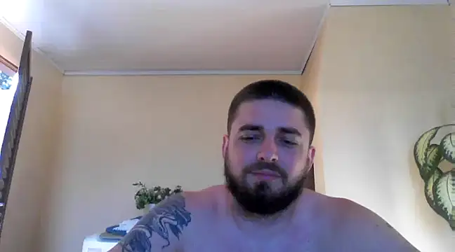 Snapshot of Dat1994 chatting on 12-17-24, 08:32 Dat1994 online show from 12-17-24, 08:32