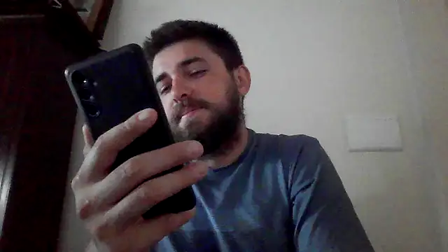 Snapshot of Dat1994 chatting on 02-03-25, 10:25 Dat1994 online show from 02-03-25, 10:25