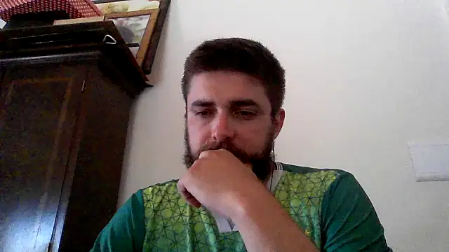 Snapshot of Dat1994 chatting on 02-05-25, 12:06 Dat1994 online show from 02-05-25, 12:06