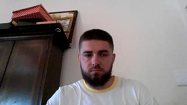 Snapshot of Dat1994 chatting on 02-13-25, 12:11 Dat1994 online show from 02-13-25, 12:11