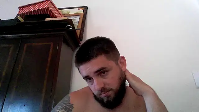 Snapshot of Dat1994 chatting on 02-20-25, 02:46 Dat1994 online show from 02-20-25, 02:46