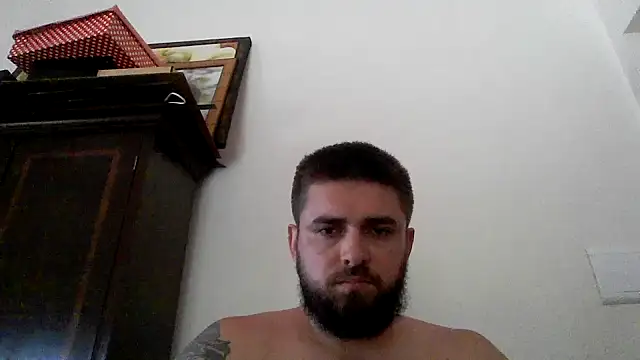 Snapshot of Dat1994 chatting on 02-26-25, 02:25 Dat1994 online show from 02-26-25, 02:25