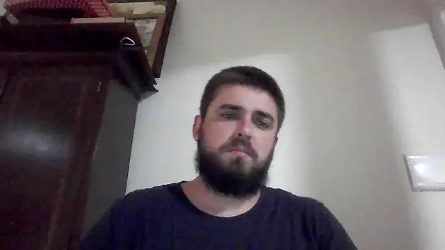 Snapshot of Dat1994 chatting on 03-10-25, 10:13 Dat1994 online show from 03-10-25, 10:13