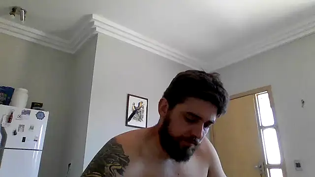 Snapshot of Dat1994 chatting on 10-21-25, 02:18 Dat1994 online show from 10-21-25, 02:18