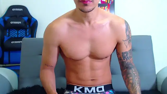 Tristan-bm online show from 01-17-25, 02:50