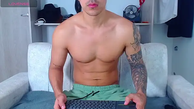 Tristan-bm online show from 11-20-25, 12:16