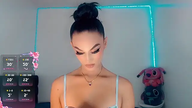  Riannagarcia  online show from 10-10-25, 03:16