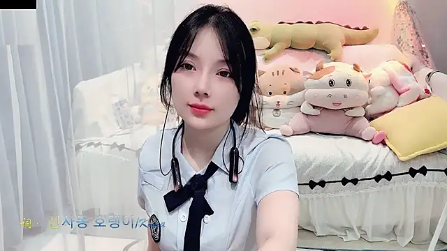 AKiKi711 online show from 09-26-25, 04:22