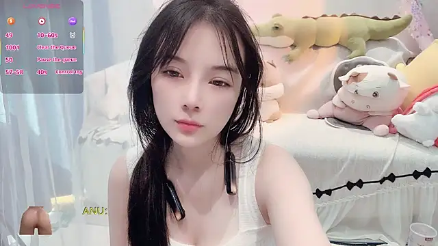 AKiKi711 online show from 12-18-25, 04:40