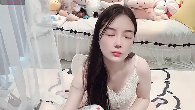 AKiKi711 online show from 05-05-26, 05:04