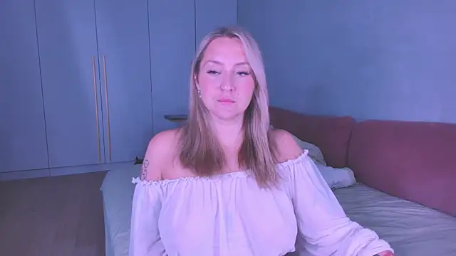 Snapshot of Oh_mylissa chatting on 07-21-26, 06:54 Oh mylissa online show from 07-21-26, 06:54