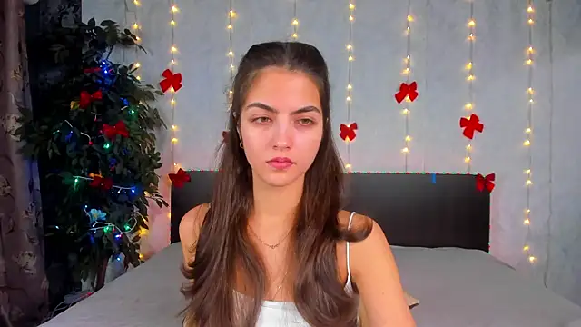 Milana Crystal  online show from 12-22-25, 08:11