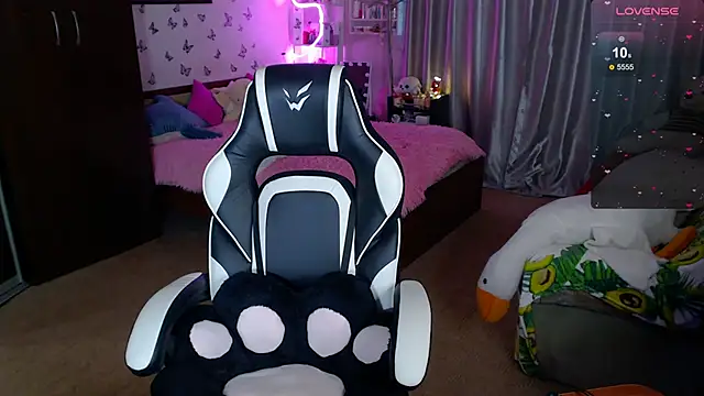 Sidney blush online show from 02-17-26, 05:26