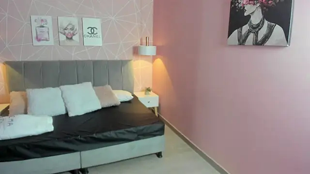 Snapshot of zara__sweet chatting on 02-19-26, 01:18 zara sweet online show from 02-19-26, 01:18