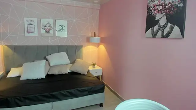 Snapshot of zara__sweet chatting on 03-09-26, 01:26 zara sweet online show from 03-09-26, 01:26